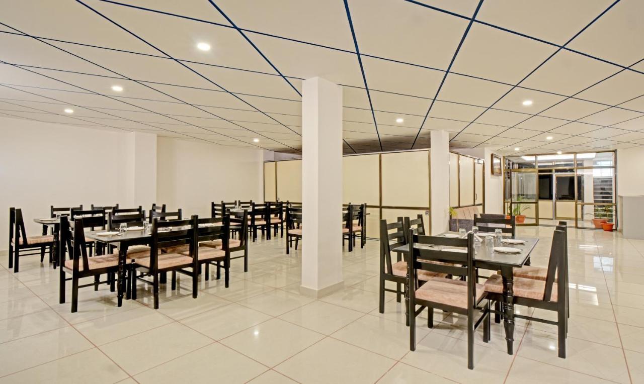 Treebo Paras Raj Near City Palace Udaipur Extérieur photo