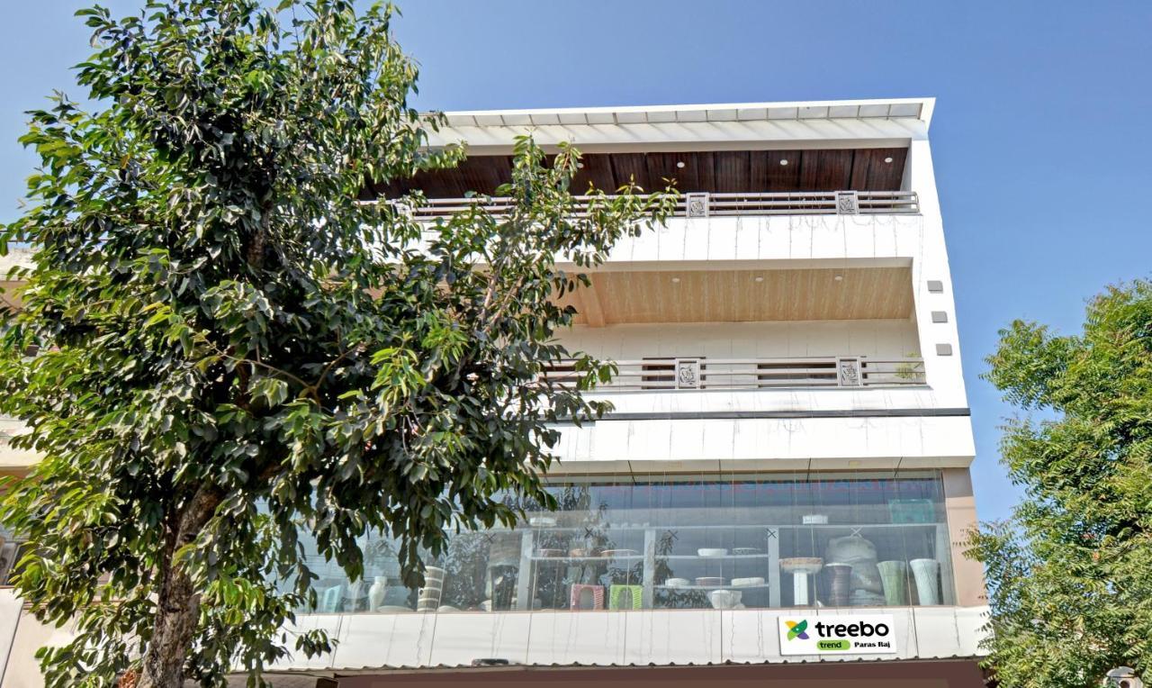 Treebo Paras Raj Near City Palace Udaipur Extérieur photo