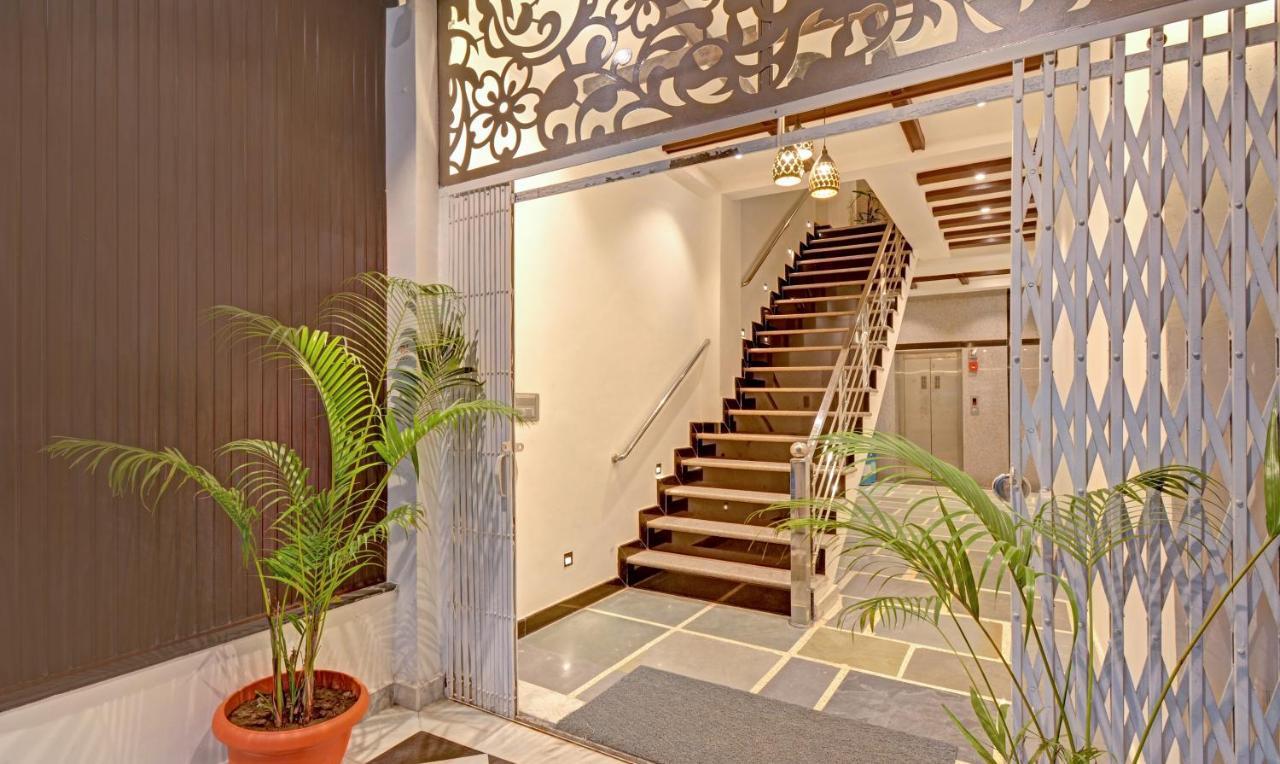 Treebo Paras Raj Near City Palace Udaipur Extérieur photo
